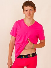 Stare at Danny Roulier exposing his body in trunks - Gay boys pics at Twinkest.com