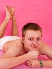 Handsome straight teen guy Matthew poses in trunks - Gay boys pics at Twinkest.com