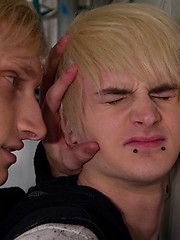 Bad boy Brant turns klepto and steals a wallet from passerby Max Carter - Gay boys pics at Twinkest.com