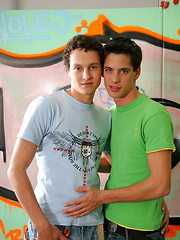 The way these two twinks attack each other you would think they hadnt had sex for weeks - Gay boys pics at Twinkest.com