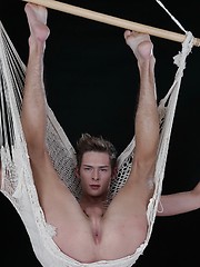 Hot Twink Sex In The Hammock, Flip-Flop Twink Fuck In The Bed! - Gay boys pics at Twinkest.com