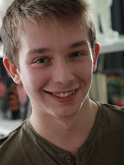 Twenty one year old Lesley is thankfully versatile - Gay boys pics at Twinkest.com