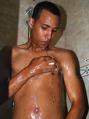 Marco show off his hot young body - Gay boys pics at Twinkest.com