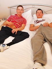 Terrific performance - Gay boys pics at Twinkest.com