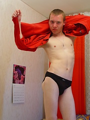 Hungarian Istvan produces the goulash - Gay boys pics at Twinkest.com