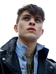 Frankie V. Goes to New York City - Gay boys pics at Twinkest.com