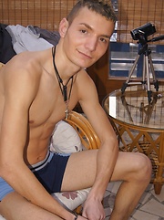 Federico come out of the cold! - Gay boys pics at Twinkest.com