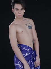 Sensuous Masseur Gives Rudy Valentino's Well-Used Dick A Hard Raw Ride!