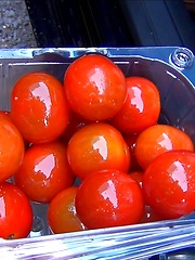 Emo boy ass tasting tomatoes - Gay boys pics at Twinkest.com