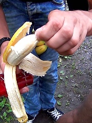 Ass eating banana - Gay boys pics at Twinkest.com