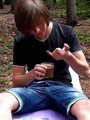 Boy creaming in forest - Gay boys pics at Twinkest.com