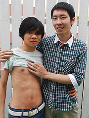 Kaoru lose his hard and the closer he gets to blowing his load - Gay boys pics at Twinkest.com