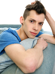 Dominic Couture is a great example of the new generation of young gay guys coming of age - Gay boys pics at Twinkest.com
