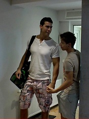 Kris Evans and The KinkyAngels - Gay boys pics at Twinkest.com