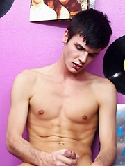 Thick Dicked Christian Strokes - Gay boys pics at Twinkest.com
