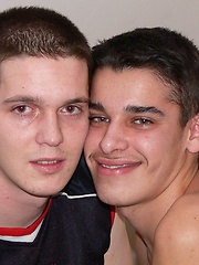 Ron Toth and Richard Koole rimming - Gay boys pics at Twinkest.com