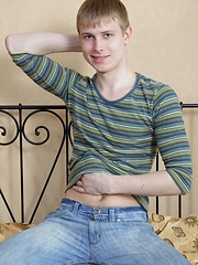 Derek is 24 years old and an insatiable bottom boy who just loves to get fucked