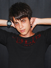 Shosei is a very sexy twink from Osaka - Gay boys pics at Twinkest.com