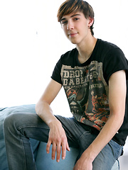 Young adult model Zac Wilder - Gay boys pics at Twinkest.com