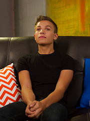 Helix Exclusive and boisterous new boy Jacob Dixon goes Live at the Studio - Gay boys pics at Twinkest.com
