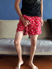 Twink plays with his ass & cock - Gay boys pics at Twinkest.com