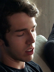 Twink plays with his ass & cock - Gay boys pics at Twinkest.com