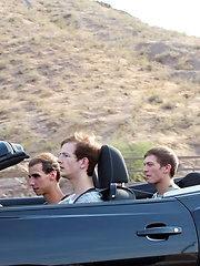 Rykers Friends Hook Him Up - Gay boys pics at Twinkest.com