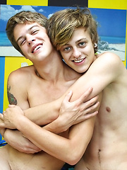 Alex Gets A Great Raw Ride - Gay boys pics at Twinkest.com