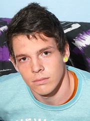 Cute boy from Eastern Europe - Gay boys pics at Twinkest.com