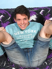 Cute boy from Eastern Europe - Gay boys pics at Twinkest.com