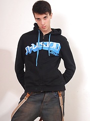 David plays with own tight asshole - Gay boys pics at Twinkest.com