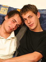 Boys kissing, sucking and fucking - Gay boys pics at Twinkest.com