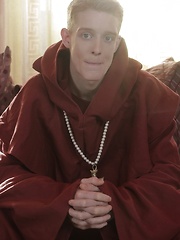 Priestly Machinations Result In Brad Fitt Getting Fucked Raw By A Red-Headed Monkâ€™s Monster Dick! - Gay boys pics at Twinkest.com