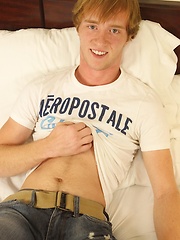Cute Kyler Madison stuffs fingers into his ass. - Gay boys pics at Twinkest.com
