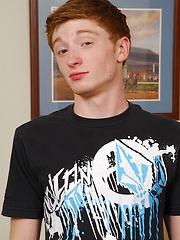 Redhead Aardon Lee busts a massive nut. - Gay boys pics at Twinkest.com
