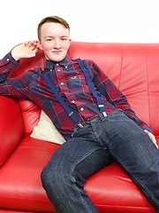 Smooth twink Brett Wright busts a nut over his stomach. - Gay boys pics at Twinkest.com