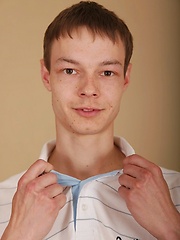 Gorgeous Tommy Jax stroking his firm uncut cock. - Gay boys pics at Twinkest.com