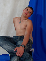 Thugged out and well-hung teenager Henry lets you spy on him as he masturbates in this solo ... - Gay boys pics at Twinkest.com