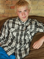 This week TR brings you a brand new model who\'s never done a scene before. Collin is just 18 and ... - Gay boys pics at Twinkest.com