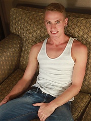 This week I'm excited to bring back one of our most popular models! Stephan is thrilled to be ... - Gay boys pics at Twinkest.com