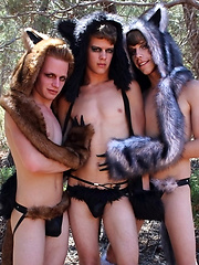 A Wilderness Threesome Fuck - Gay boys pics at Twinkest.com