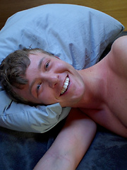 Asher fucking Jake face-down, pulling out and blowing his load all over Jake's back - Gay boys pics at Twinkest.com