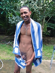 shaft hung uncut latin cock - Gay boys pics at Twinkest.com