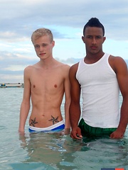 Beachside Fun Turns Into An Interracial Suck-Rim-&-Fuck-Fest For Two Horned-Up Twinks! - Gay boys pics at Twinkest.com