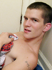 Cum Thirsty Str8 Boy Lex - Gay boys pics at Twinkest.com
