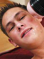 Cristian Cums In A Fleshlight - Gay boys pics at Twinkest.com