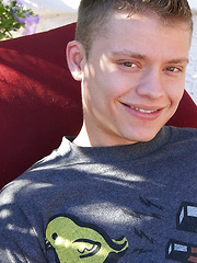 Outdoor Jerking With Micah - Gay boys pics at Twinkest.com