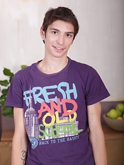 Marty whips out his cock and busts a huge nut. - Gay boys pics at Twinkest.com
