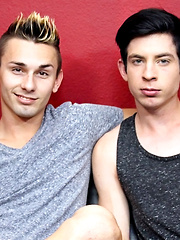 Daniel Gets A Cummy Hole! - Gay boys pics at Twinkest.com