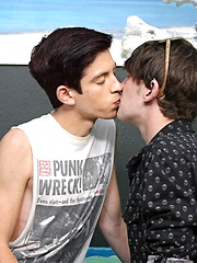 Fucking A Cum Eating Bottom! - Gay boys pics at Twinkest.com